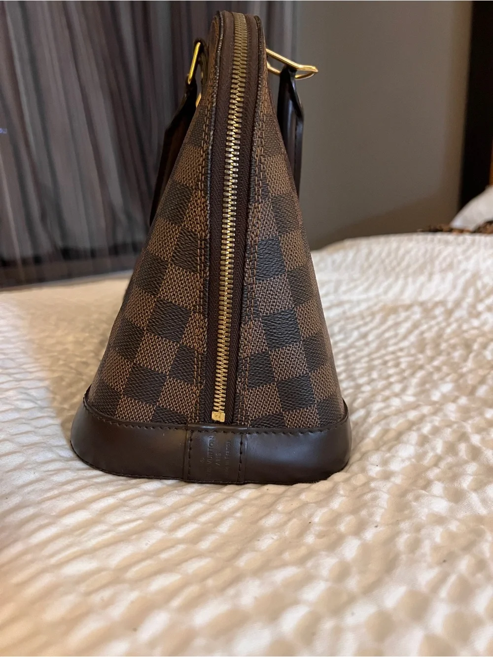 Authentic Louis Vuitton Damier Alma PM